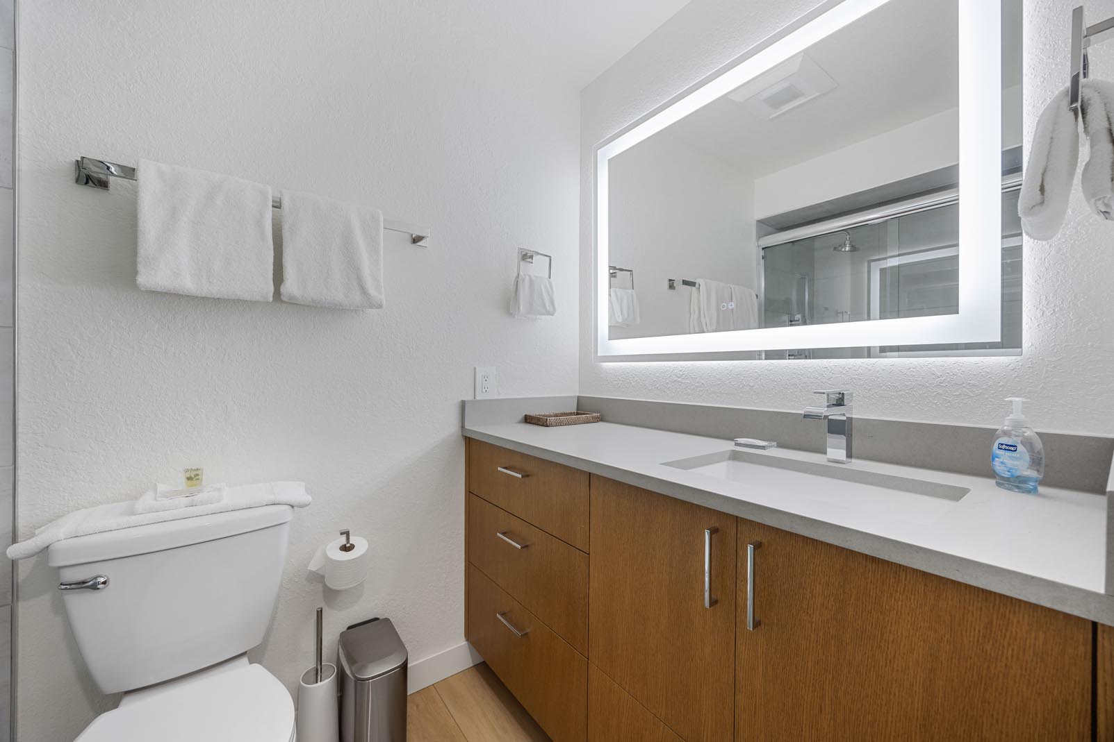 gallery-image-6A8044