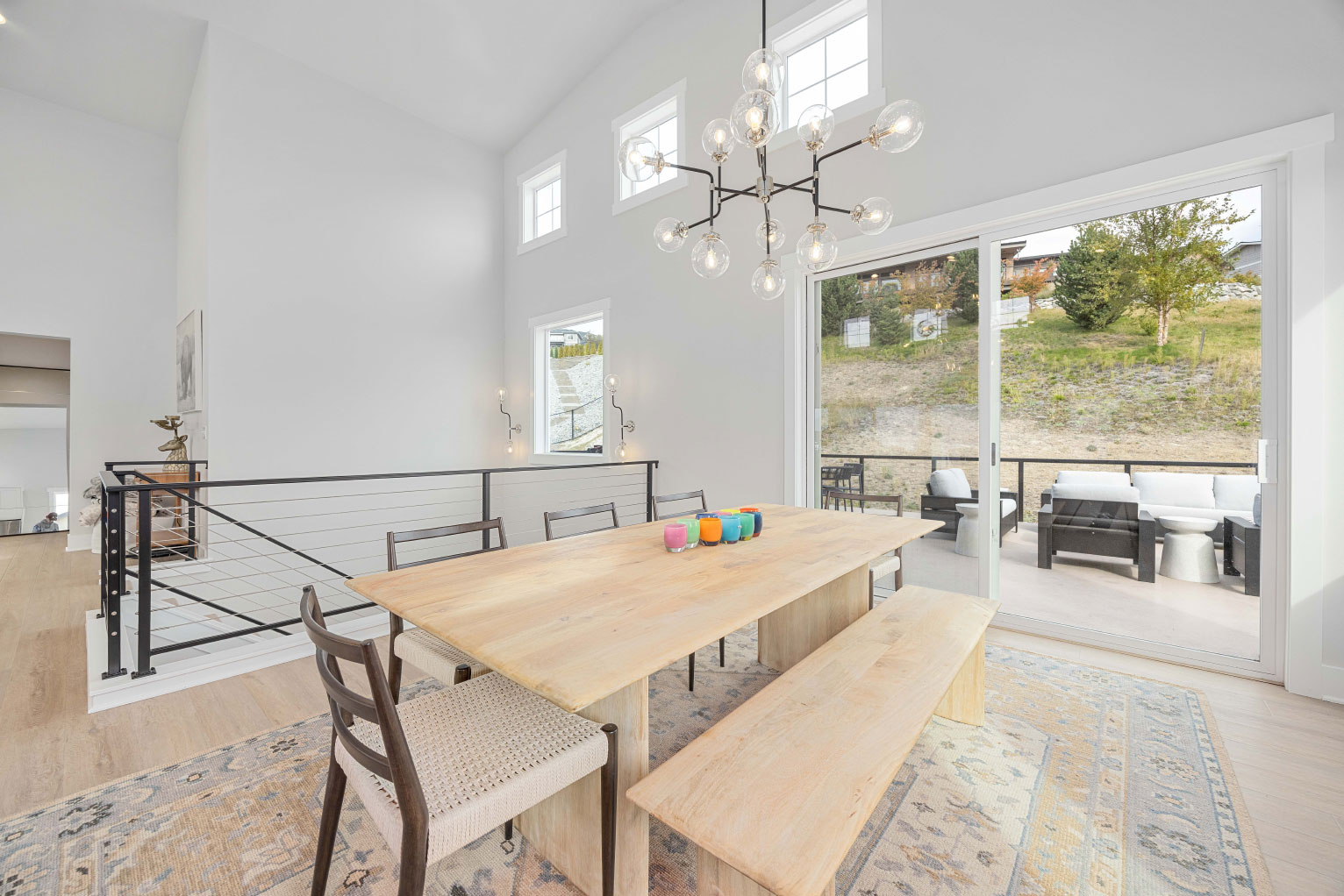 Rudy Circle Residence - Modern dining room